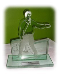 statuetka szklana 3D z grawerem