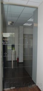 drzwi szklane w systemie bezramowym