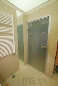 lazienka_w_szkle_08 drzwi szklane