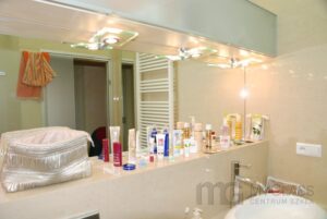 lazienka_w_szkle_poz_03 lustro w łazience